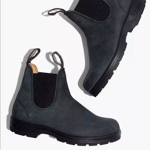 Blundstone 550 in rustic black